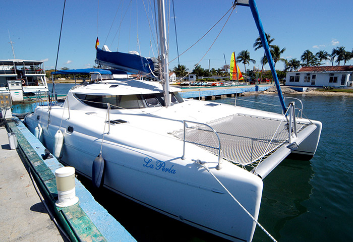 Sailing Cuba, Catamaran, Athena-38-La-Perla 